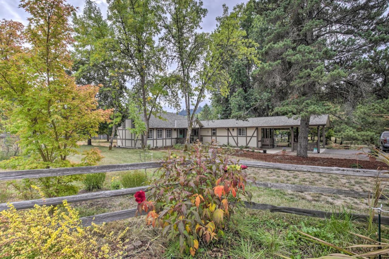 Cozy On Flower Farm With Baker Creek Views! Hébergement de vacances *