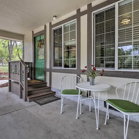 Cozy Cottage On Flower Farm With Baker Creek Views! McMinnville Exterior photo