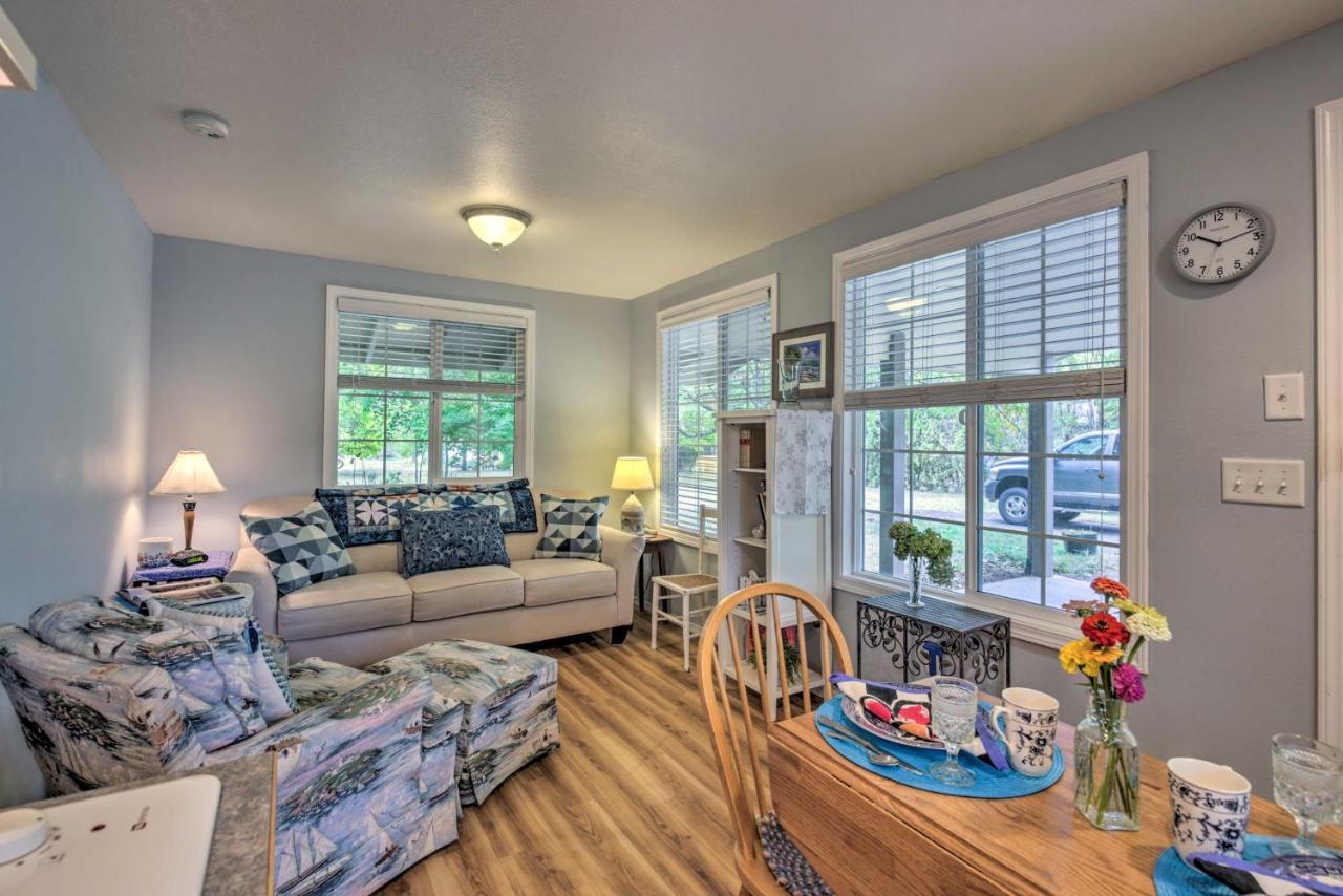Cozy On Flower Farm With Baker Creek Views! Hébergement de vacances McMinnville