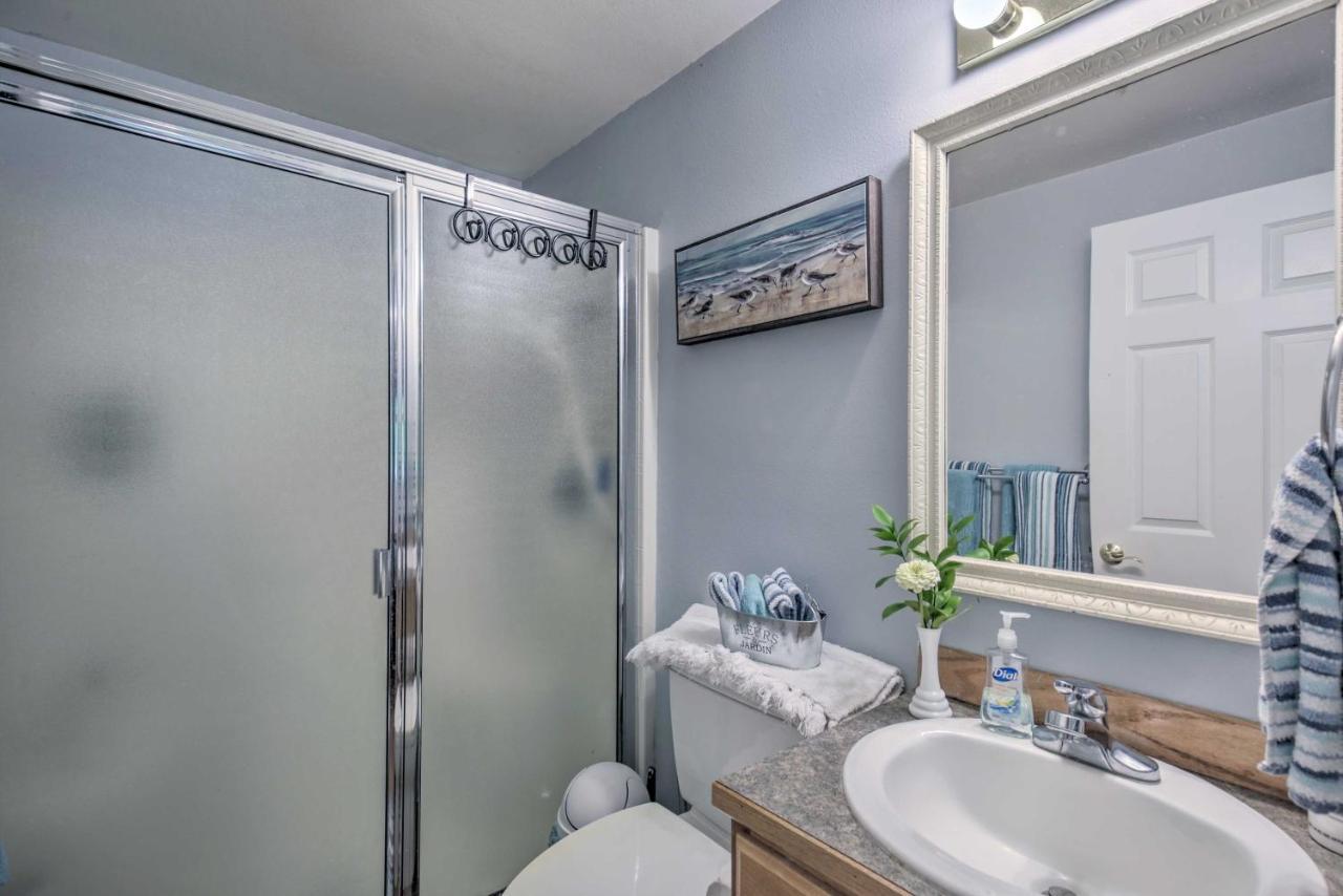 Cozy On Flower Farm With Baker Creek Views! *